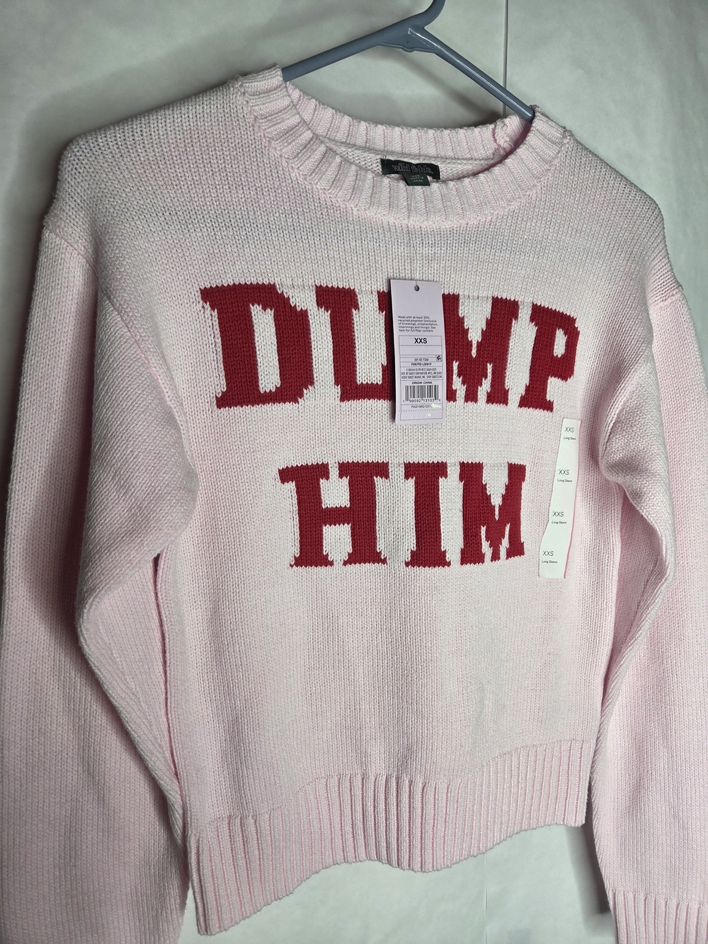 wild fable Light Pink Crewneck Sweater with Red 'DUMP HIM' Text - Picture 2 of 7